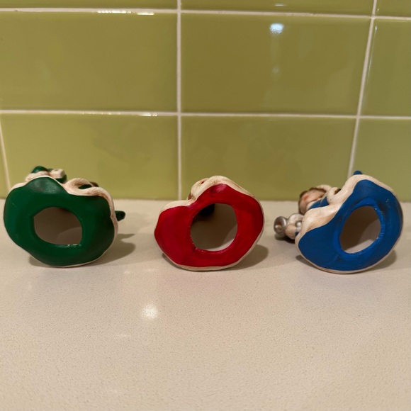 Festive Ceramic Figurines Trio - Picture 5 of 6